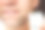 特写镜头。一个拿着电动剃刀的男人图片下载