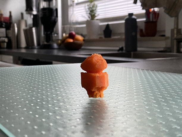 胡萝卜雕人图片下载