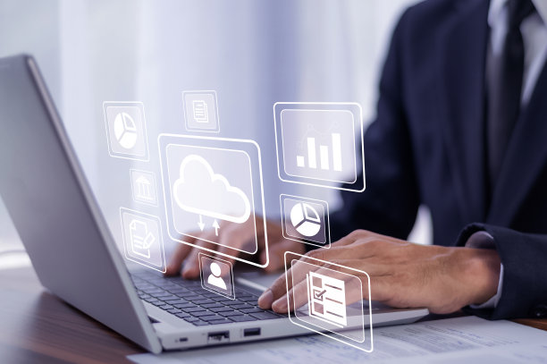 商人利用计算机、云计算技术和计算机在线存储技术，为计算机备份存储数据，计算机备份存储互联网技术在线备份文档，备份数据的概念图片下载