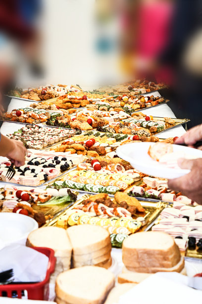 餐桌与食品公司聚会图片下载