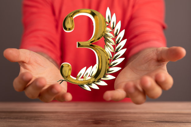 插图年周年纪念符号在一只手图片下载