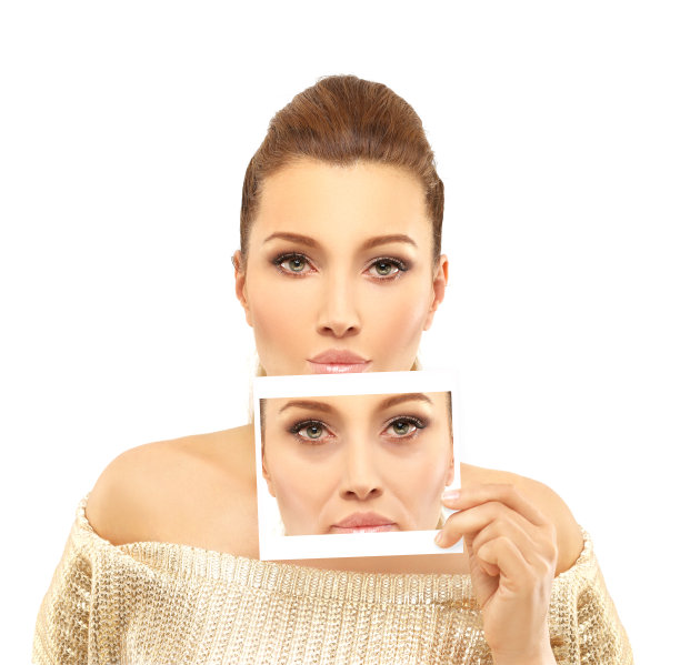 衰老的影响，皱眉纹，鼻唇纹，脖子，黑眼圈，颈纹。整形手术结果图片下载