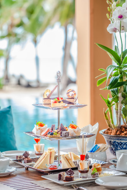 英式下午茶甜点搭配精美的早餐点心图片下载