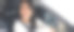 亚洲美女司机在开车前系好安全带。迷人的年轻女孩在车内系好安全安全带，快乐而自信。安全驾驶理念。图片下载