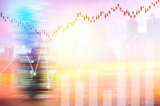 金融，利润，资本银行和投资概念，双出口堆叠的硬币和夜城与图表。图片下载