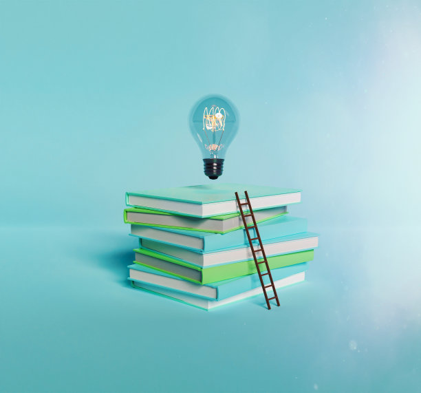 一堆书，灯泡和梯子图片下载