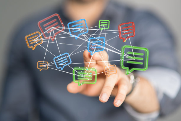 人手显示网络通信与电子邮件符号图片下载