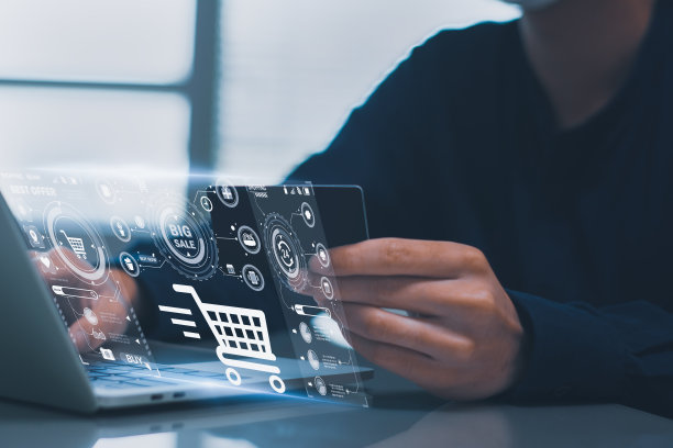 未来概念网上购物，信用卡支付应用4.0技术，商人使用笔记本电脑，现代全息虚拟屏幕图标系统连接过程人工智能或AI图片下载