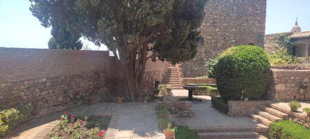 阿尔卡扎巴的庭院图片下载