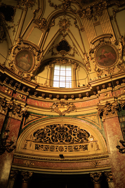 都灵的意大利巴洛克式教堂内部图片下载