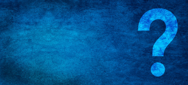 有纹理的抽象蓝色墙壁背景上的问号图片下载