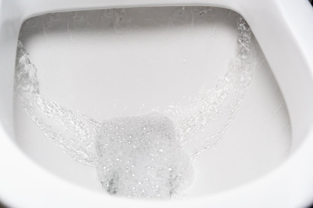 冲水马桶特写图片下载