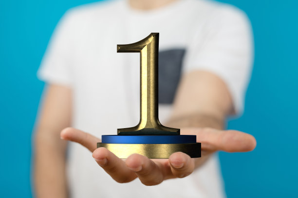 第一名奖杯的虚拟投影图片下载