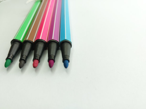 彩色标记孤立图片下载