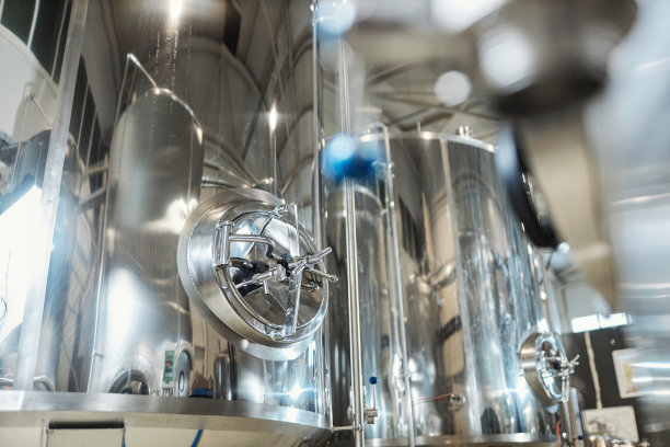 化工厂车间储罐及设备图片下载