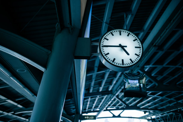 火车站值班图片下载