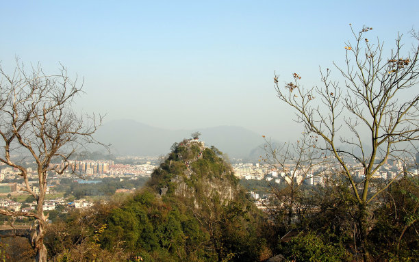 中国桂林的迭采山图片下载