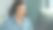 在办公室与客户一起工作的有能力的男性操作员。图片下载