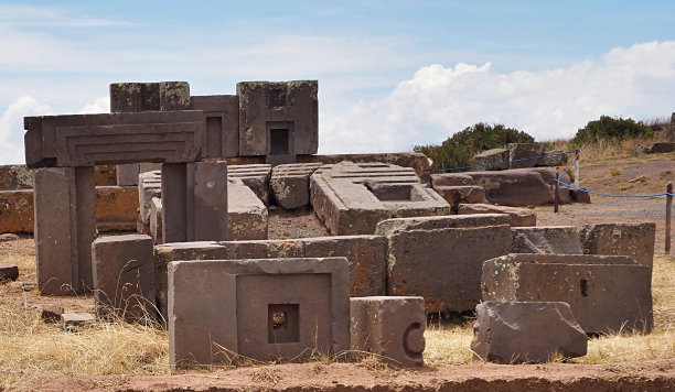 Tiahuanaco和Puma Punku遗址图片下载