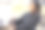 在意大利佛罗伦萨拍摄的摄影师女性无聚焦背景照片。50mm镜头图片下载