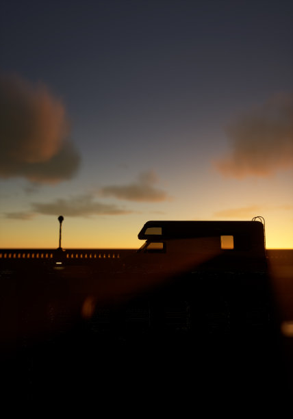 在日落的天空下，一座桥上的一辆汽车的剪影。3 d渲染。图片下载