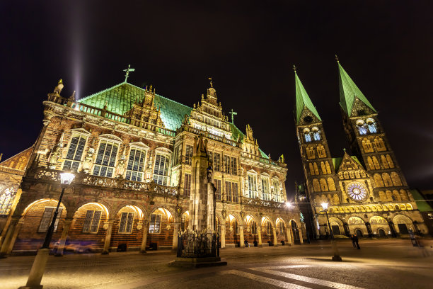 晚上的不来梅市政厅图片下载