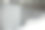 雪中的栅栏。领土是有围栏的。金属概要文件。图片下载