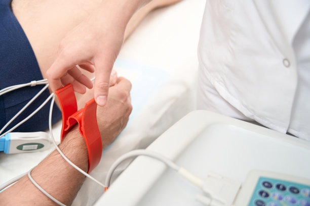 现代临床诊断心跳的详细照片图片下载