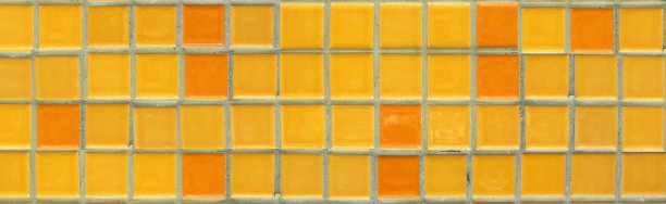 彩色的旧马赛克方砖。方砖，背景纹理。旧瓷砖壁纸。自然地表风化图片下载