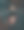 年轻的红发女艺术家和她的画坐在地板上图片下载