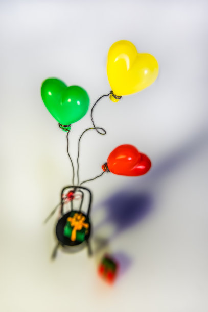 假日背景与抽象的立陶宛国旗气球图片下载