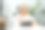 满意的中年妇女在家里办公室的平板电脑上浏览无线互联网。老年科技概念。图片下载