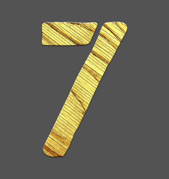 数字7。字母表由字母组成，由木头组成。孤立在灰色背景上。教育。设计图片下载