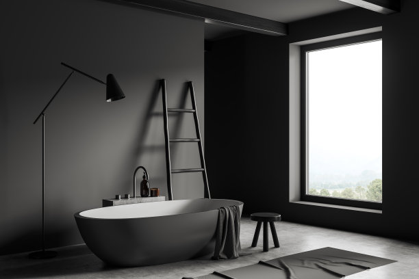 灰色浴室内部带浴缸和全景窗图片下载