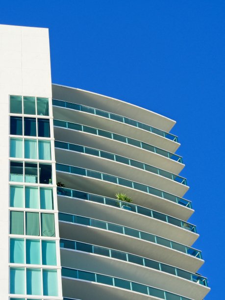 高层公寓建筑的几何图案和设计图片下载