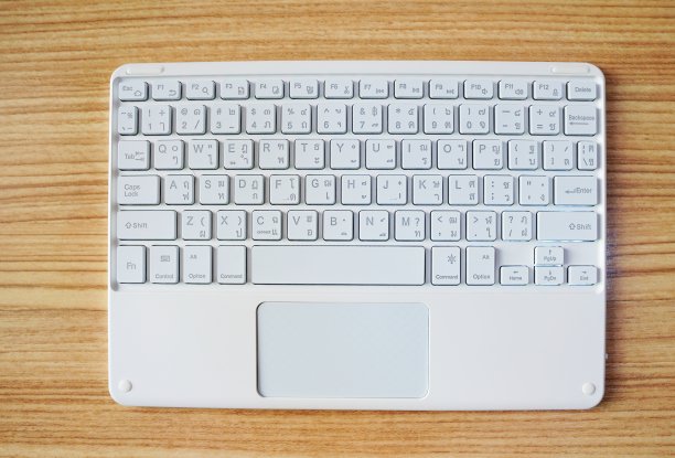 迷你电脑键盘与pad图片下载