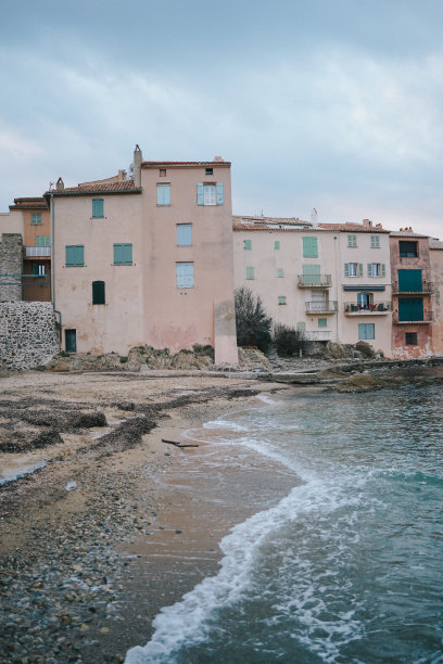 海边的古村落图片下载