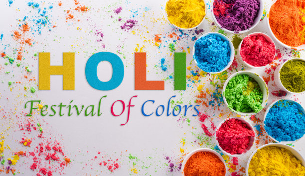 快乐洒红节装饰，印度节日。俯视图的彩色胡里粉和文字在白色背景。图片下载