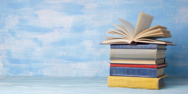 复古的精装书。教育背景。回到学校。副本的空间。图片下载
