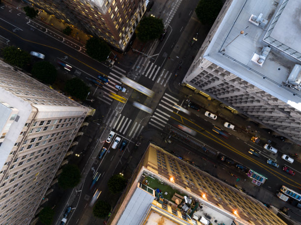 洛杉矶市中心第七和春天的空中拍摄图片下载