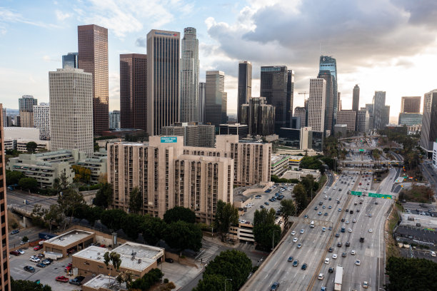 加利福尼亚州洛杉矶的无人机航拍图像图片下载