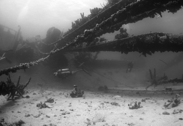 著名的沉船图片下载