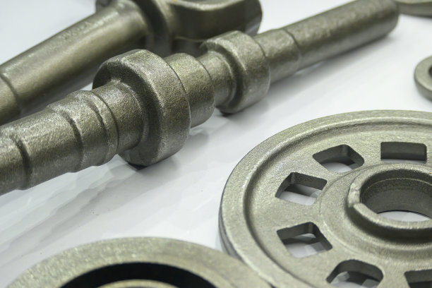 凸轮轴材料由铸造工艺制成。图片下载