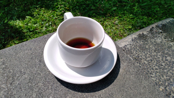 白咖啡杯图片下载