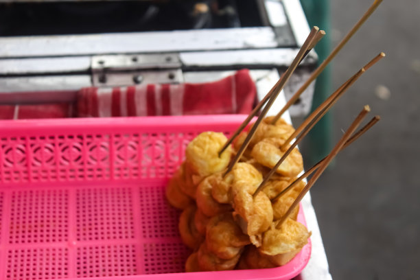 香菜蛋卷或薄荷蛋卷图片下载