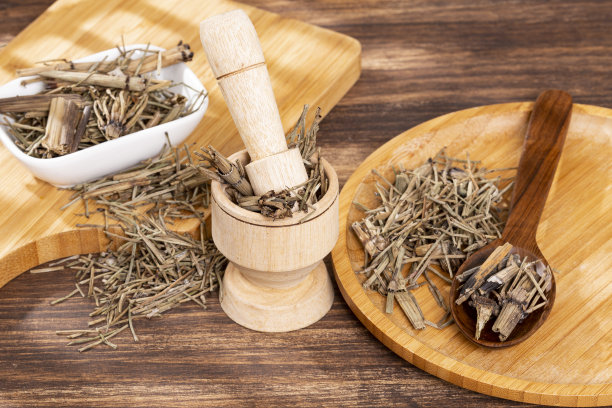 干药材马尾;木质背景照片图片下载