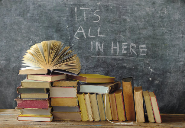 教育、学习、知识观念、书籍、标语黑板都在这里图片下载