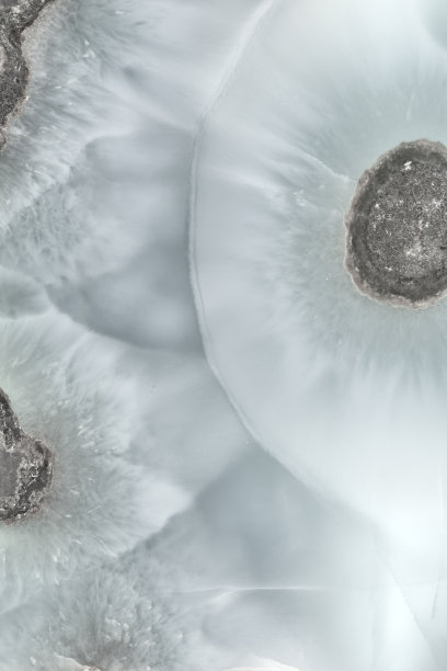 单色现代水彩污渍和油漆污渍插图。图片下载