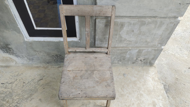 空椅子图片下载