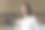 欢快兴奋的智能手机用户女孩使用语音虚拟助手应用程序图片下载